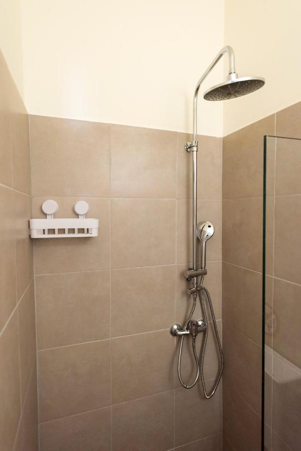 דירות אתונה Pure Urban Bedboxes Acropolis Metro Petralona מראה חיצוני תמונה